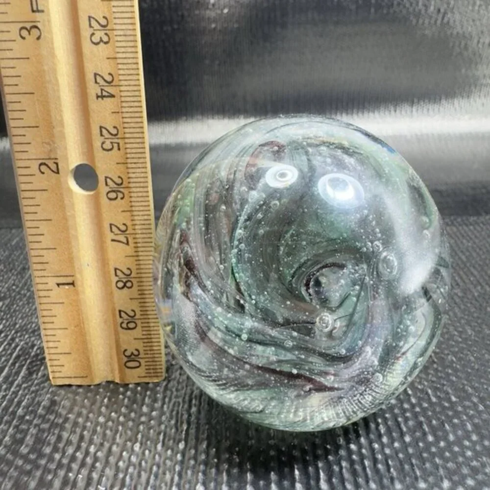 VTG‎ Dynasty Gallery Around The World Round Glass Paperweight Green Black Swirls